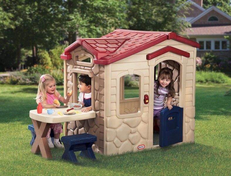 Little tikes playhouse with water table 2025